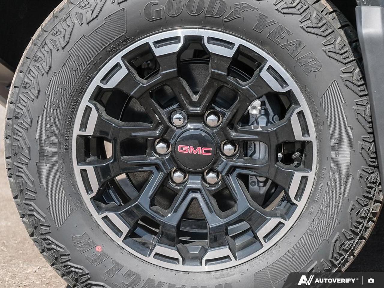 2026 GMC Canyon Crew Cab Short Box 4-Wheel Drive AT4 Photo