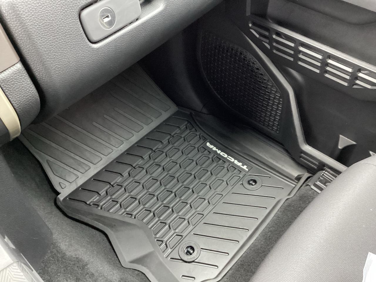 2024 Toyota Tacoma Double Cab TRD Sport Photo