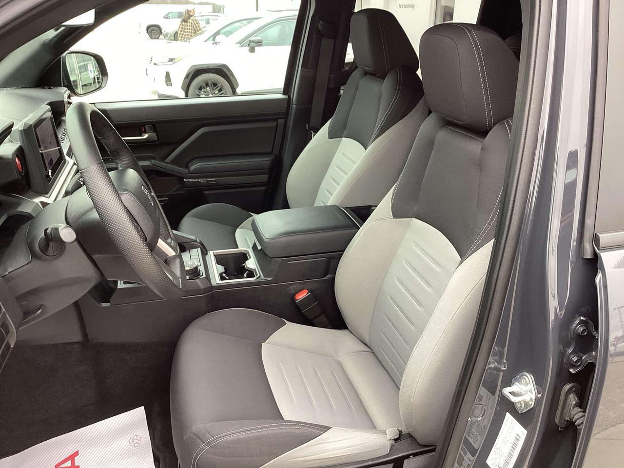 2024 Toyota Tacoma Double Cab TRD Sport Photo5
