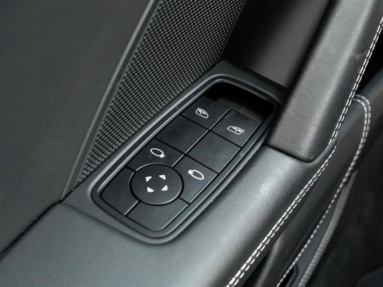 2022 Porsche 911 GT3 Coupe Touring Pkg CPO PCCB Front Axle Lift Sys Photo