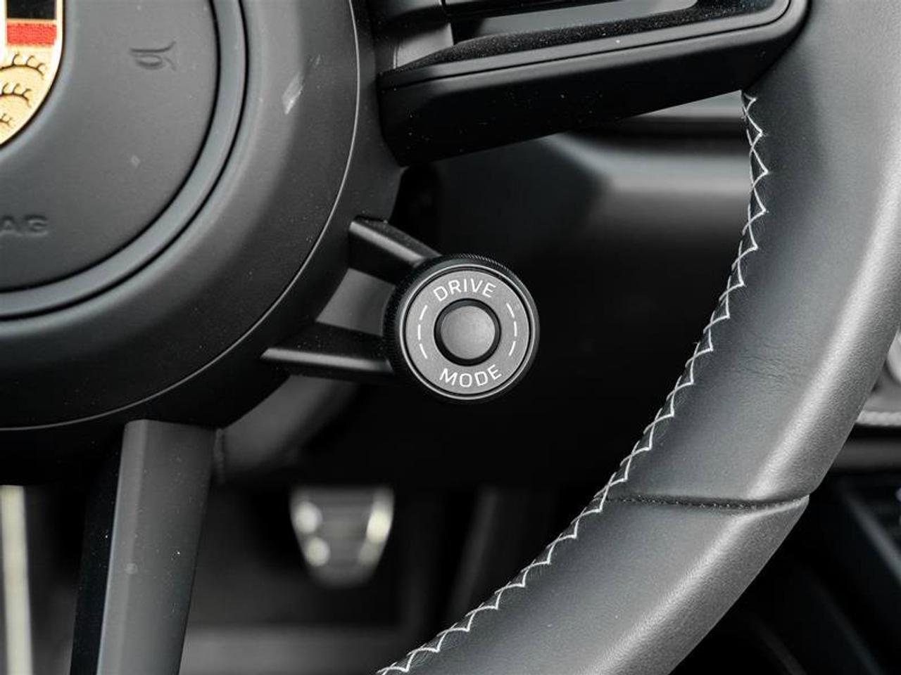 2022 Porsche 911 GT3 Coupe Touring Pkg CPO PCCB Front Axle Lift Sys Photo