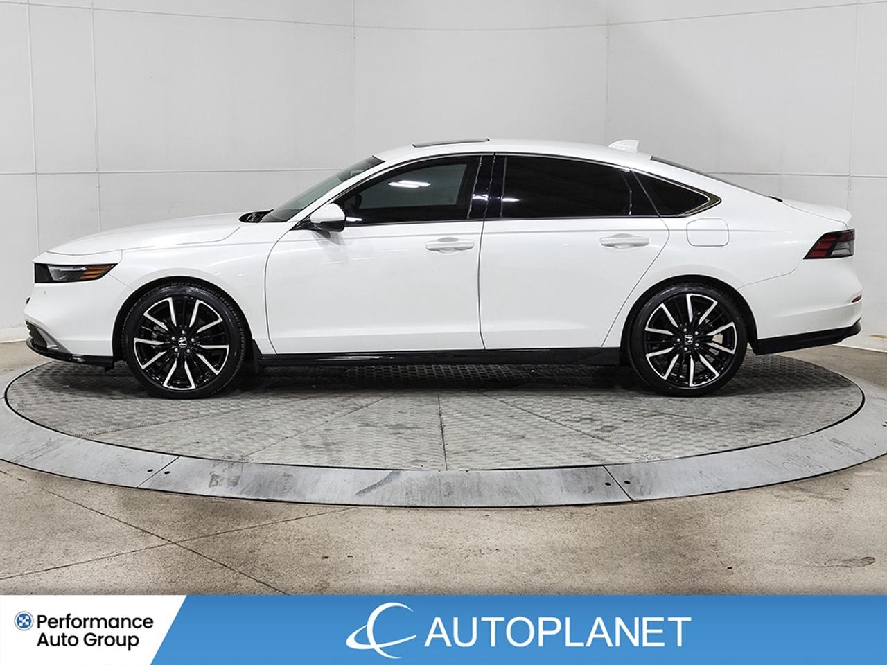 2024 Honda Accord Hybrid Touring AWD, Navi, Sunroof, Back Up Cam,Bose Sound Photo3