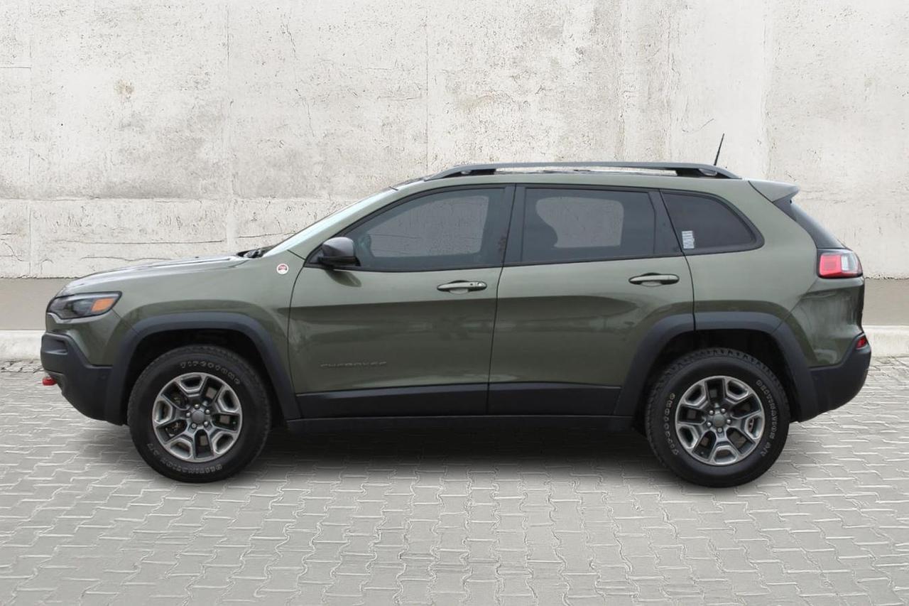 2019 Jeep Cherokee Trailhawk  SiriusXM Gps HtdSeats BkpCam Photo