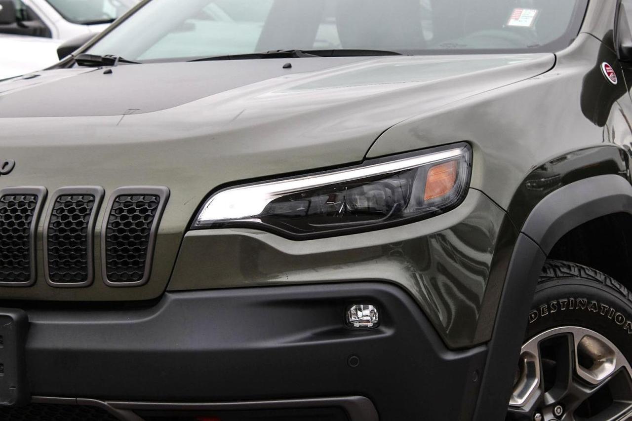 2019 Jeep Cherokee Trailhawk  SiriusXM Gps HtdSeats BkpCam Photo