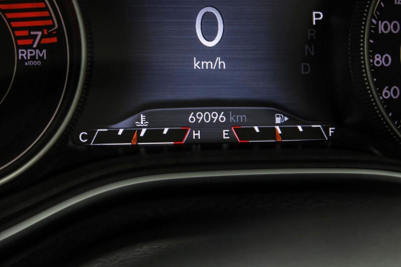 2019 Jeep Cherokee Trailhawk  SiriusXM Gps HtdSeats BkpCam Photo