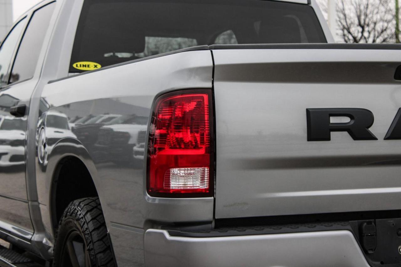 2021 RAM 1500 Classic CLASSIC TRADESMAN Photo