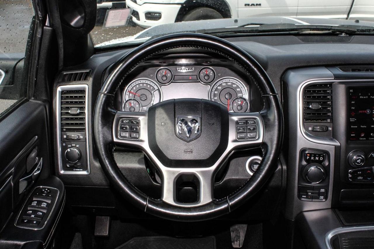 2021 RAM 1500 Classic Classic Warlock Crew Cab 4x4  Gps BkpCam RearParki Photo