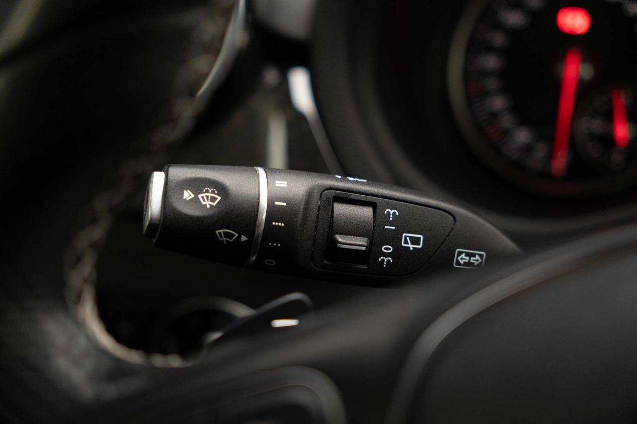 2018 Mercedes-Benz B-Class B250 4Matic Photo