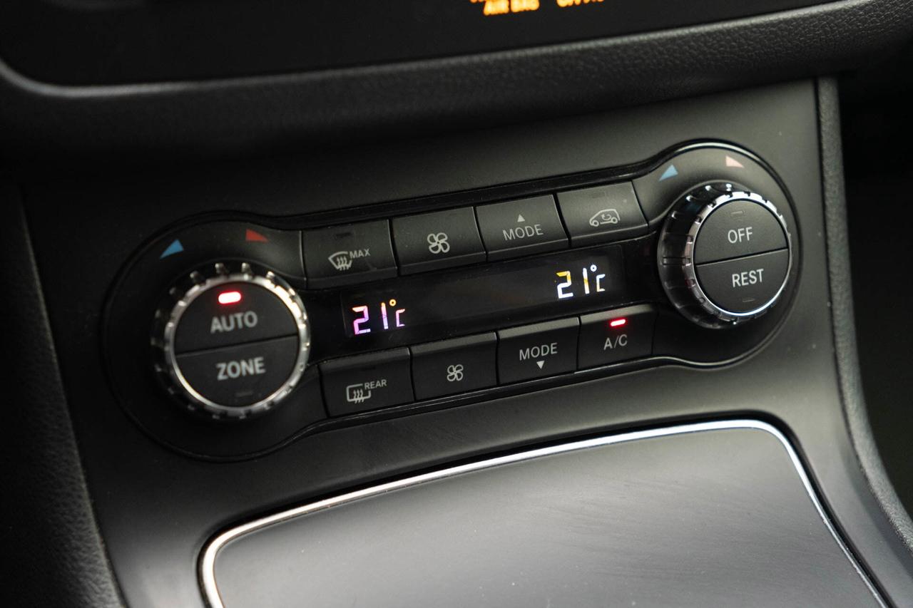 2018 Mercedes-Benz B-Class B250 4Matic Photo