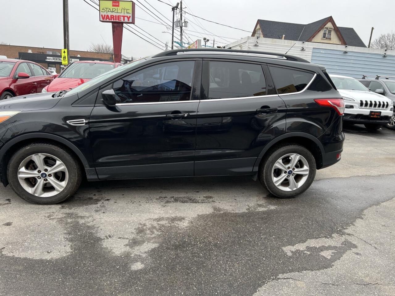 2014 Ford Escape SE 4dr Front-wheel Drive Automatic Photo3