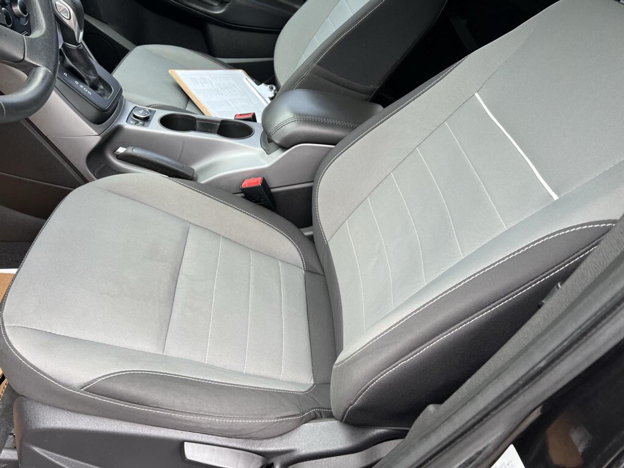 2014 Ford Escape SE 4dr Front-wheel Drive Automatic Photo