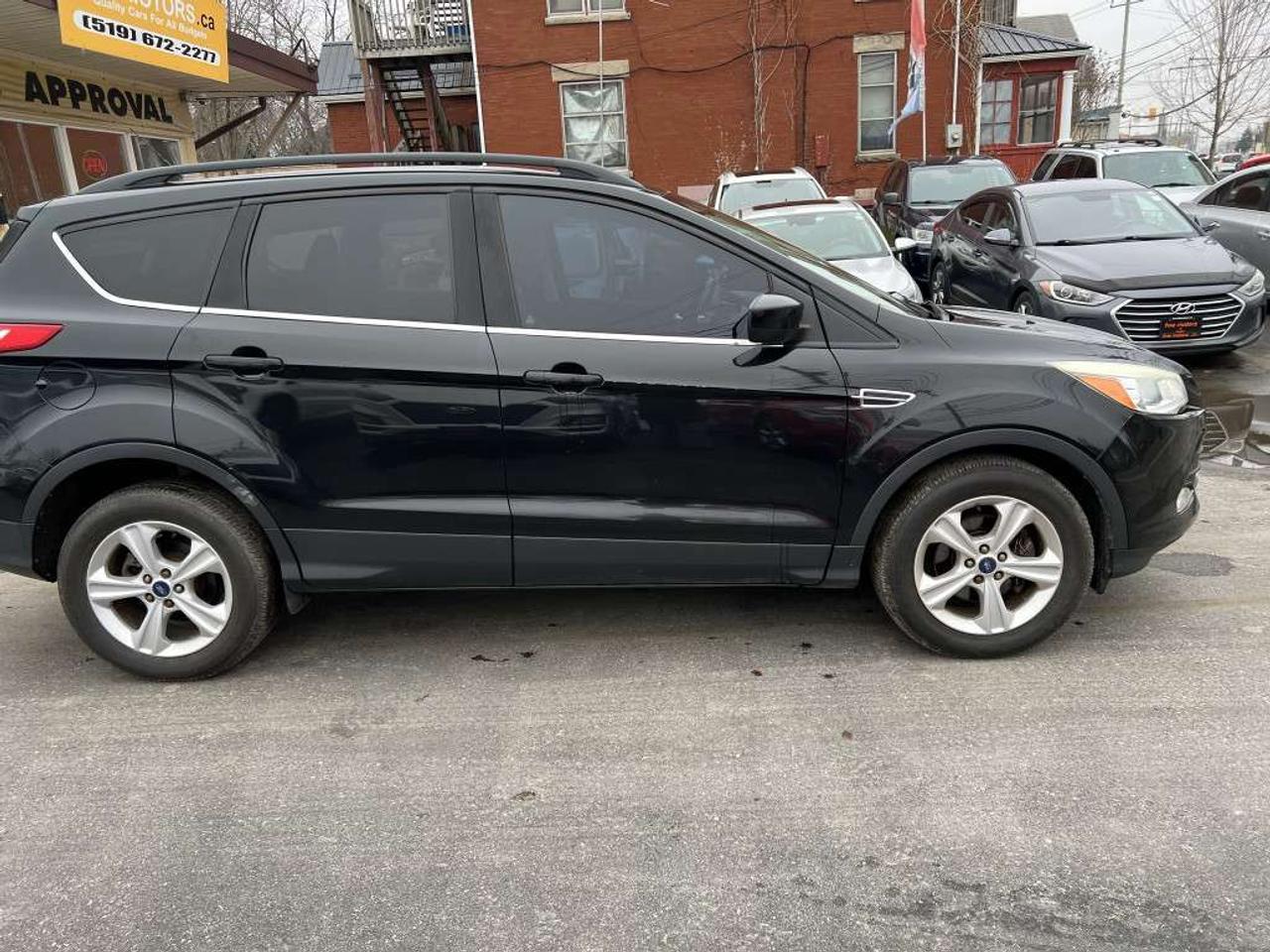 2014 Ford Escape SE 4dr Front-wheel Drive Automatic Photo
