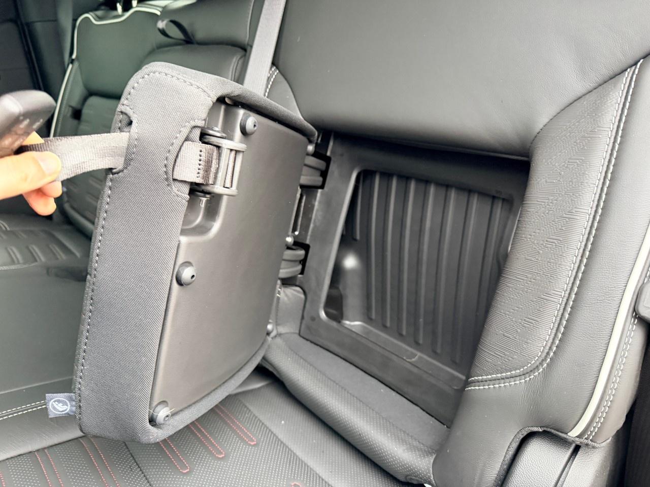 2023 GMC Sierra 1500 Crew Cab Short Box 4-Wheel Drive AT4X Photo