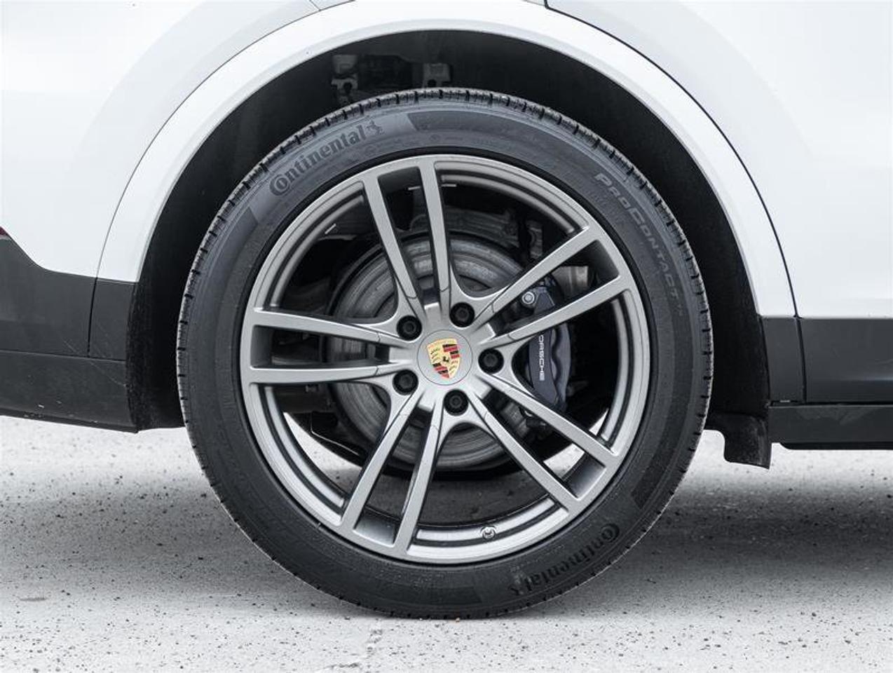 2022 Porsche Cayenne Platinum Edition Coupe AWD Existing Warranty Until Photo