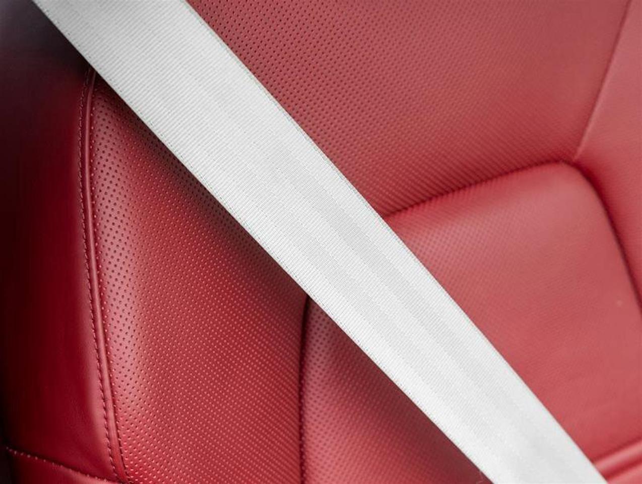 2022 Porsche Cayenne Platinum Edition Coupe AWD Existing Warranty Until Photo