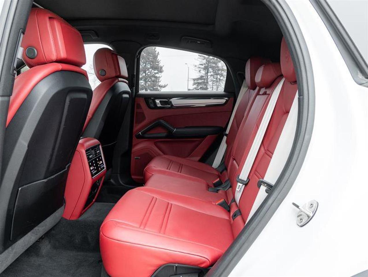 2022 Porsche Cayenne Platinum Edition Coupe AWD Existing Warranty Until Photo