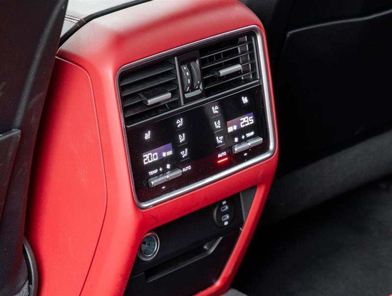 2022 Porsche Cayenne Platinum Edition Coupe AWD Existing Warranty Until Photo