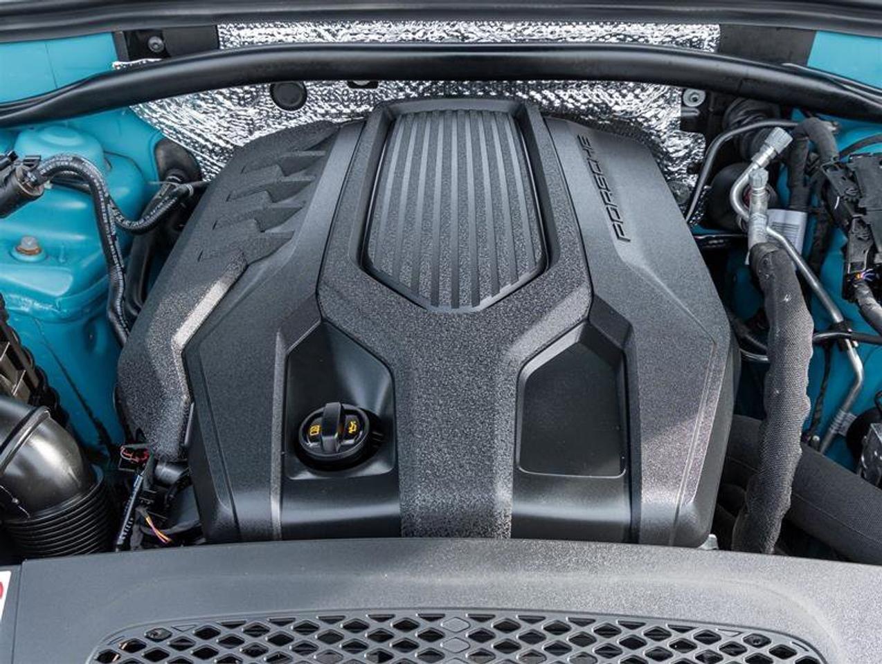 2023 Porsche Macan AWD Premium Pkg Plus 20 Macan S Wheels in Vesuvius Photo