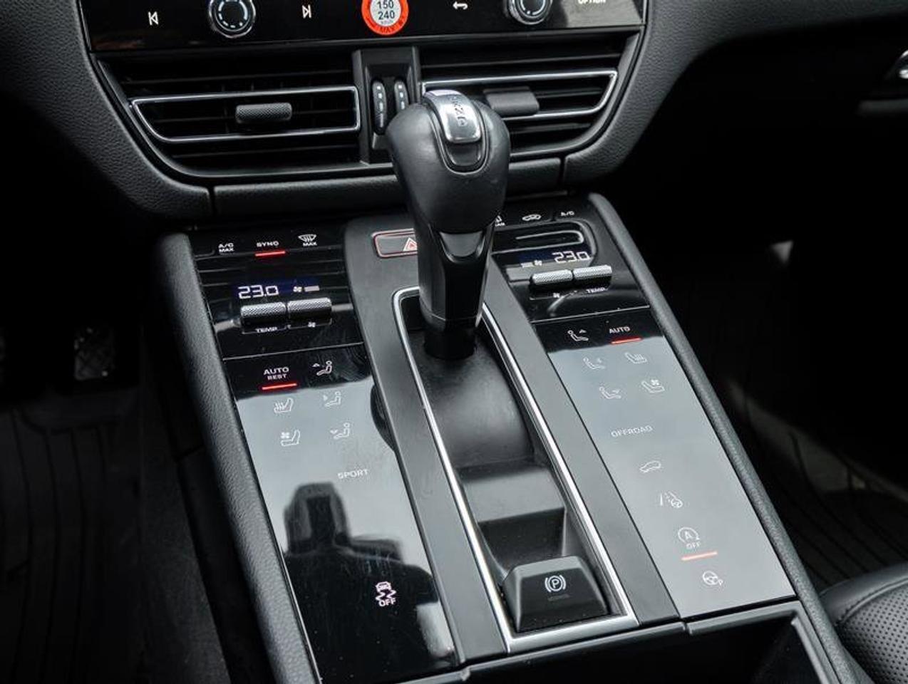 2023 Porsche Macan AWD Premium Pkg Plus 20 Macan S Wheels in Vesuvius Photo