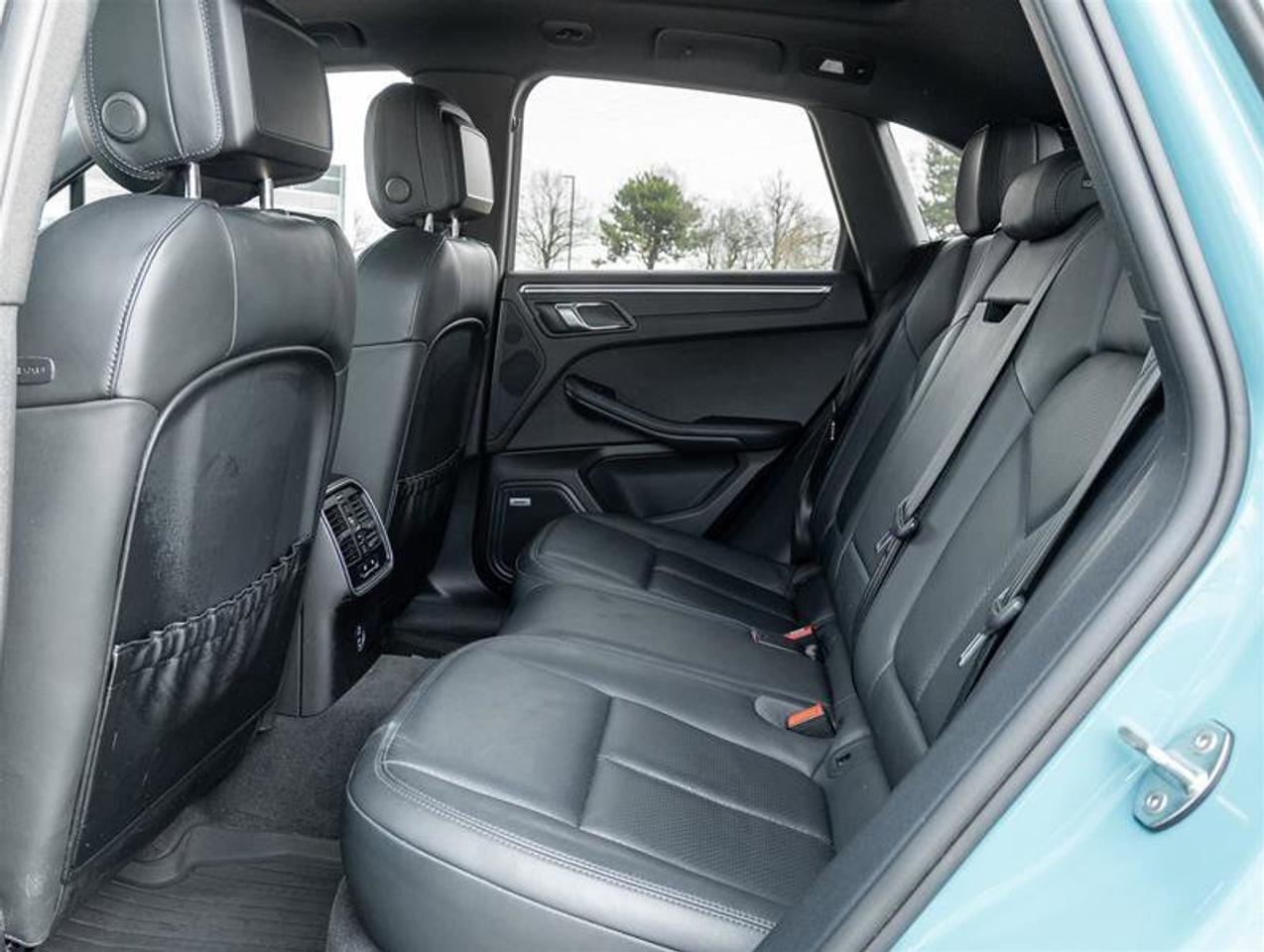 2023 Porsche Macan AWD Premium Pkg Plus 20 Macan S Wheels in Vesuvius Photo