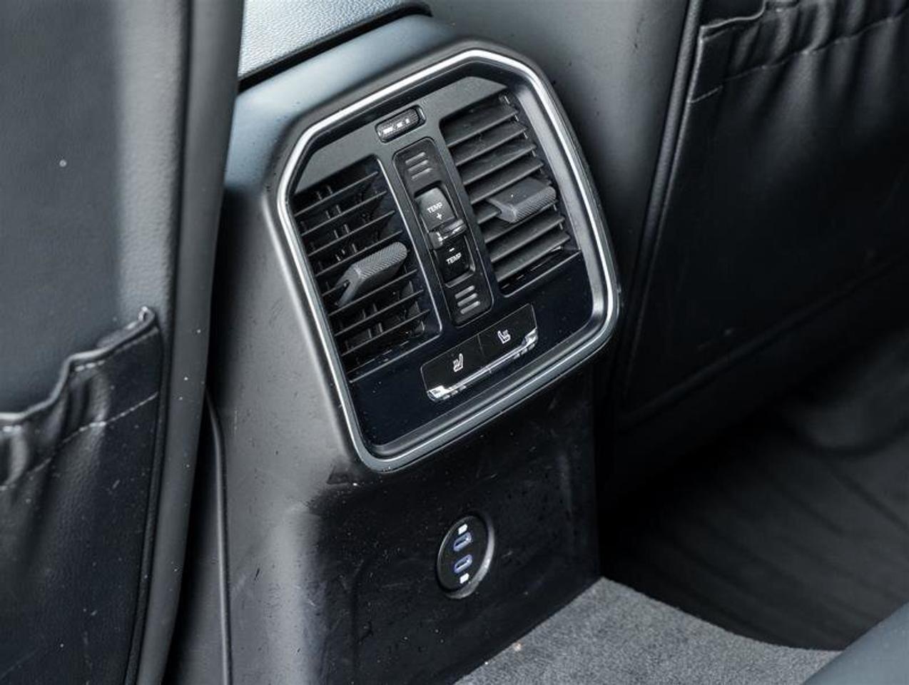 2023 Porsche Macan AWD Premium Pkg Plus 20 Macan S Wheels in Vesuvius Photo