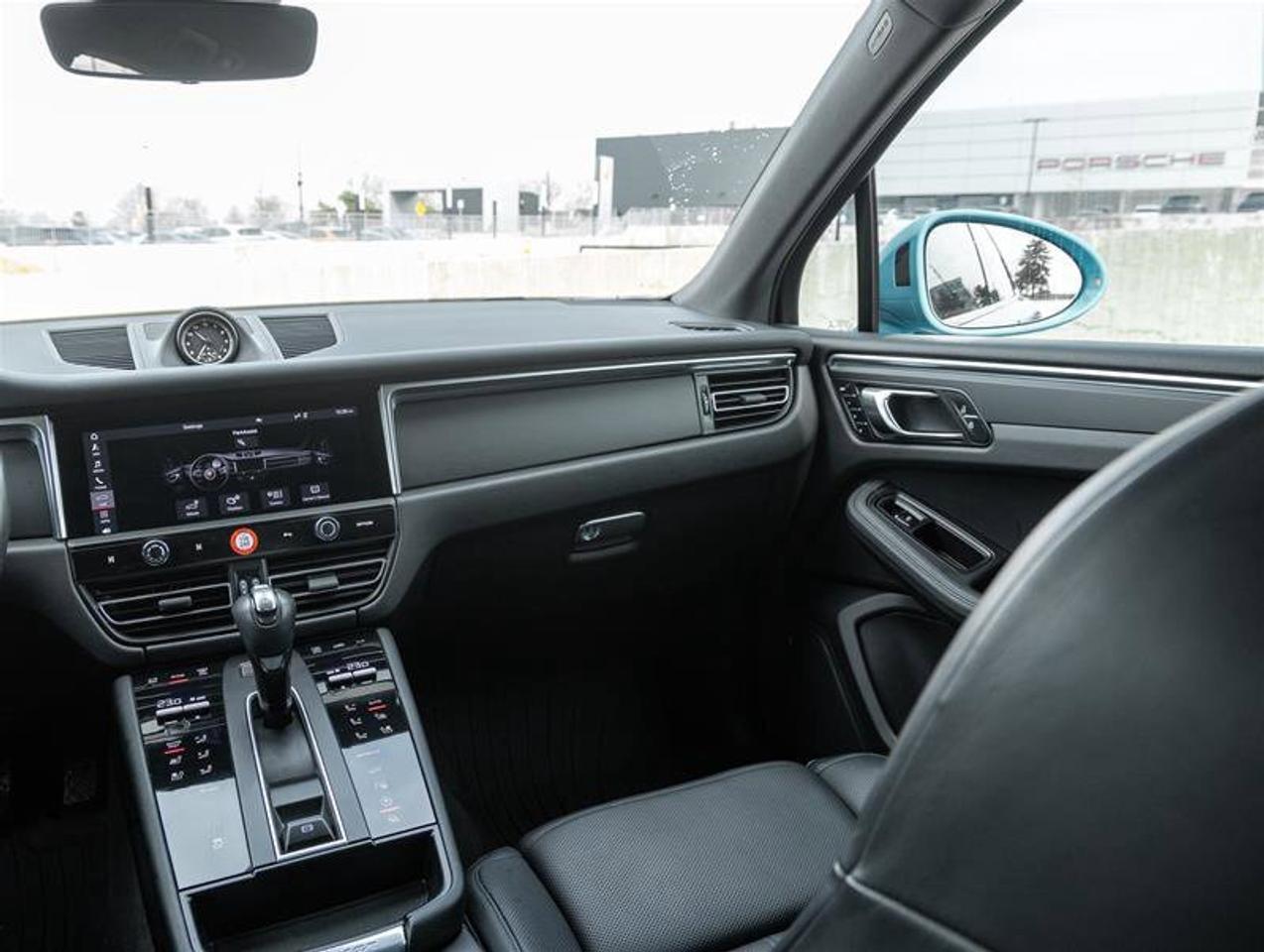 2023 Porsche Macan AWD Premium Pkg Plus 20 Macan S Wheels in Vesuvius Photo