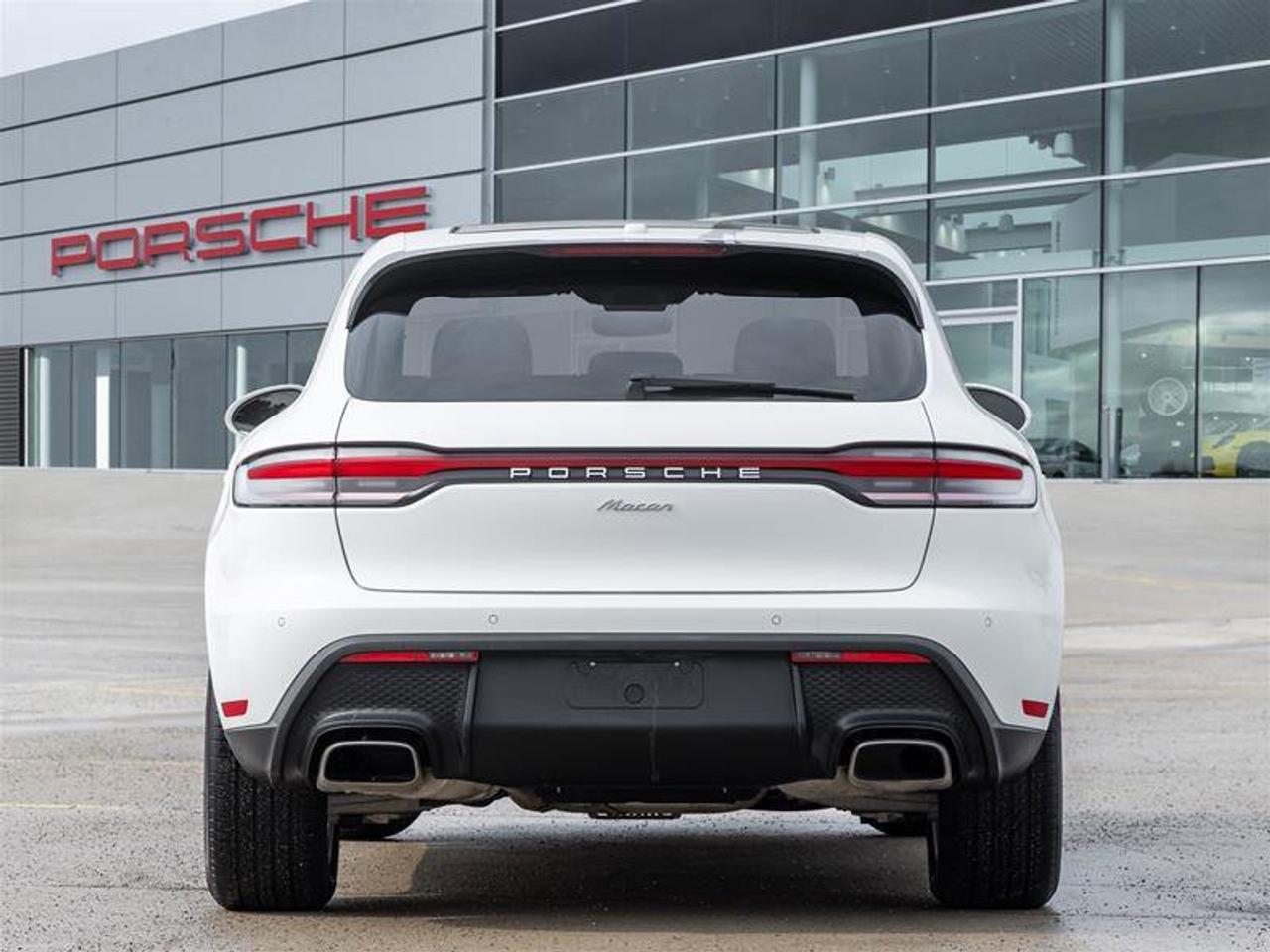 2025 Porsche Macan AWD Premium Pkg Plus Surround View BOSE Surround S Photo