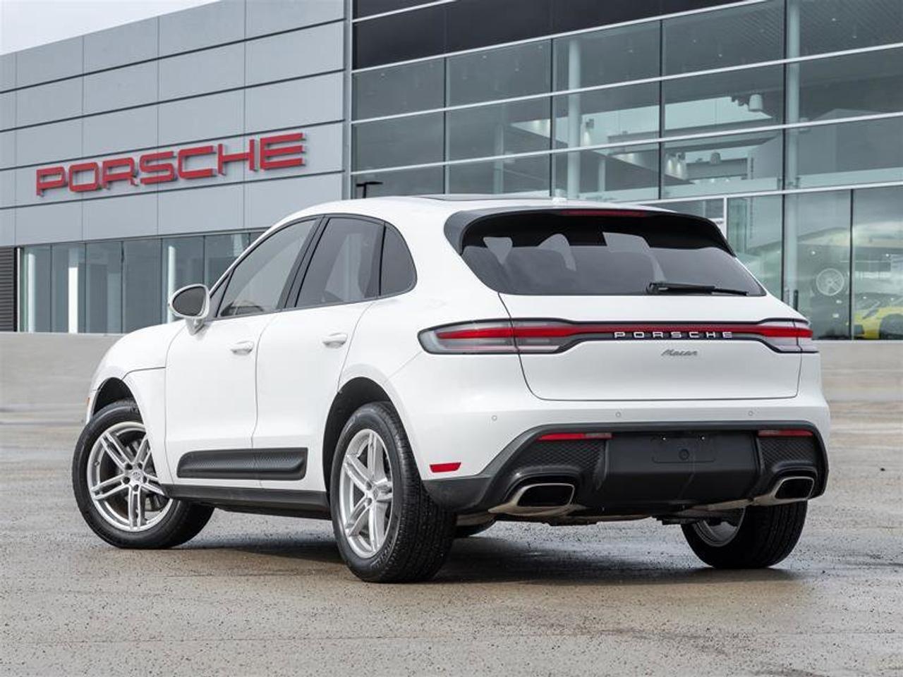 2025 Porsche Macan AWD Premium Pkg Plus Surround View BOSE Surround S Photo3