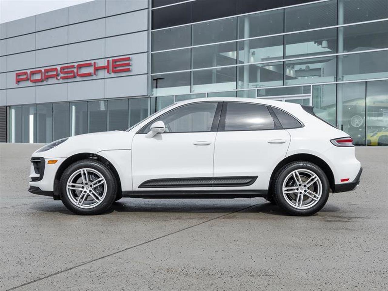 2025 Porsche Macan AWD Premium Pkg Plus Surround View BOSE Surround S Photo2