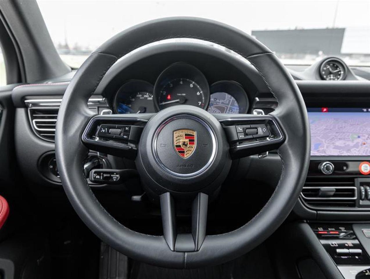 2025 Porsche Macan AWD Premium Pkg Plus Surround View BOSE Surround S Photo