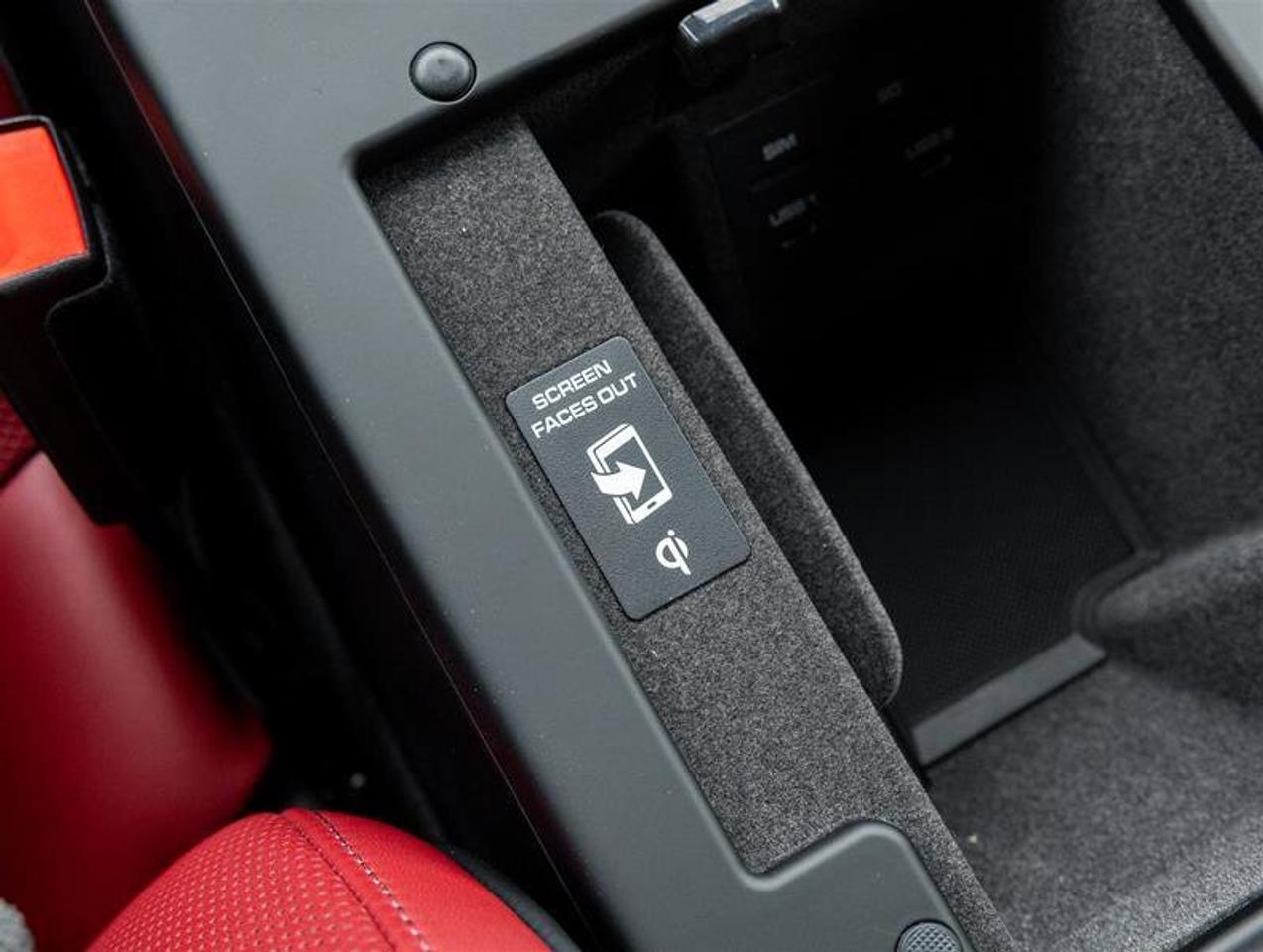 2025 Porsche Macan AWD Premium Pkg Plus Surround View BOSE Surround S Photo