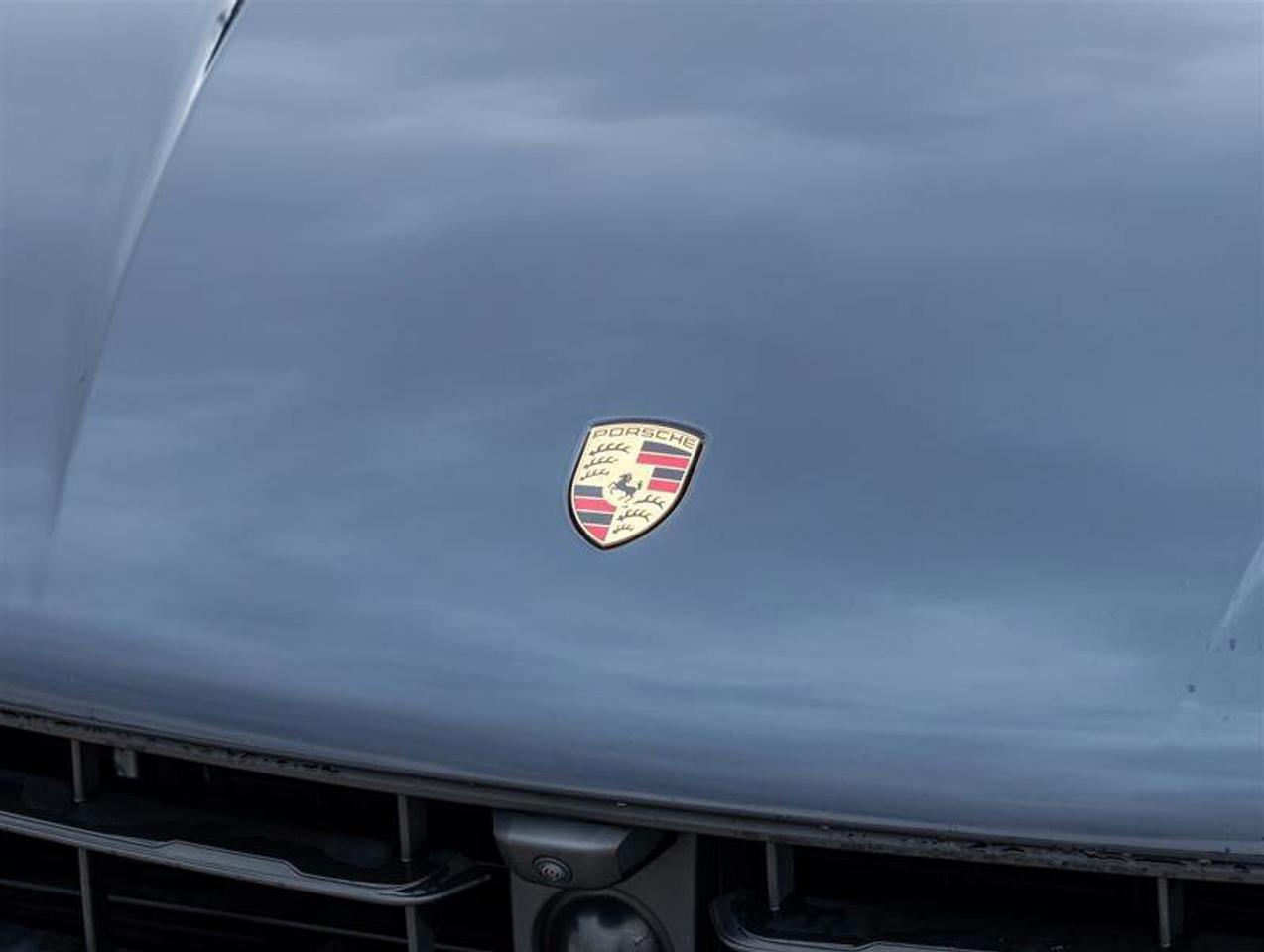 2023 Porsche Macan T AWD CPO Premium Pkg Plus 21 RS Spyder Design Whe Photo