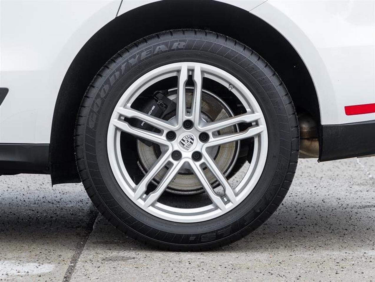 2025 Porsche Macan AWD Premium Pkg Plus Surround View  BOSE® Surround Photo