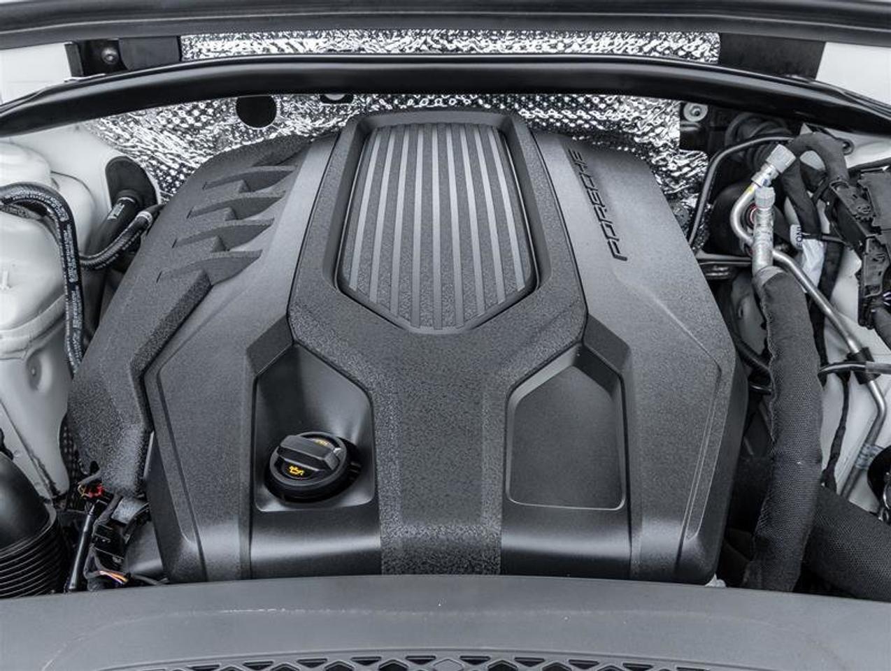 2025 Porsche Macan AWD Premium Pkg Plus Surround View  BOSE® Surround Photo