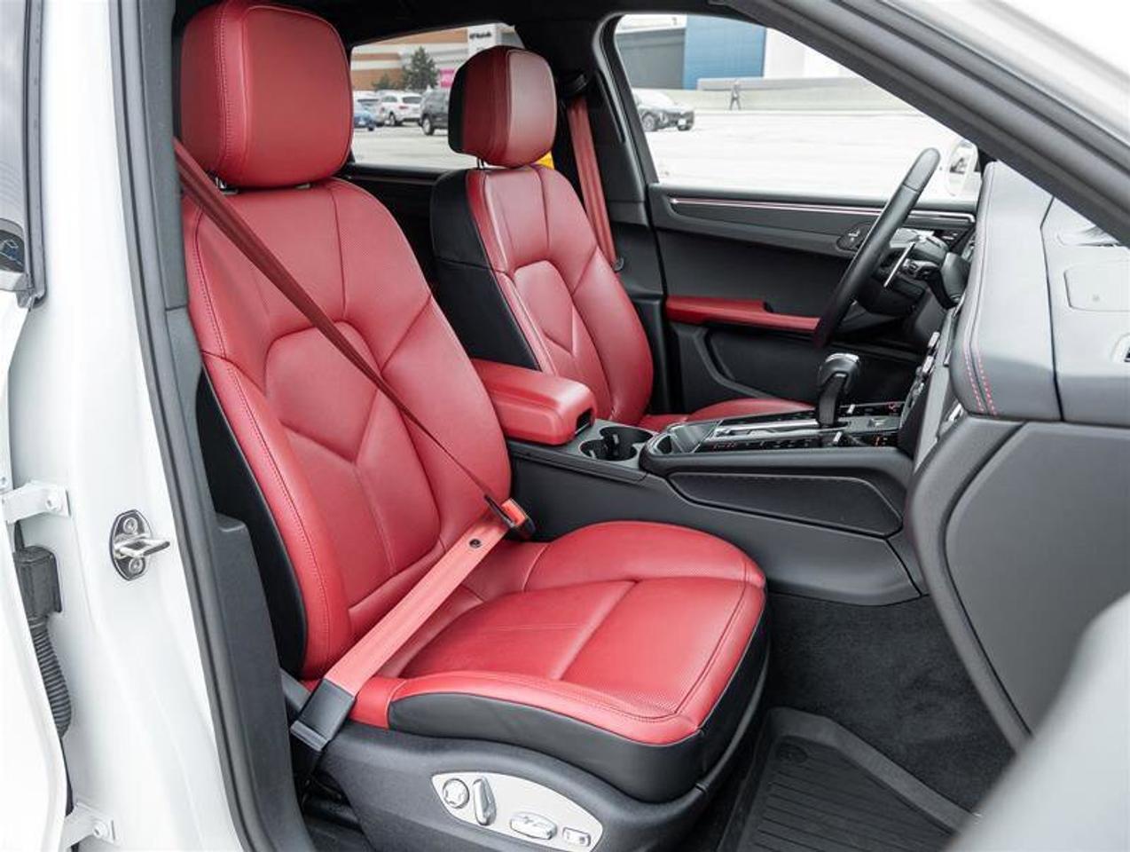 2025 Porsche Macan AWD Premium Pkg Plus Surround View  BOSE® Surround Photo