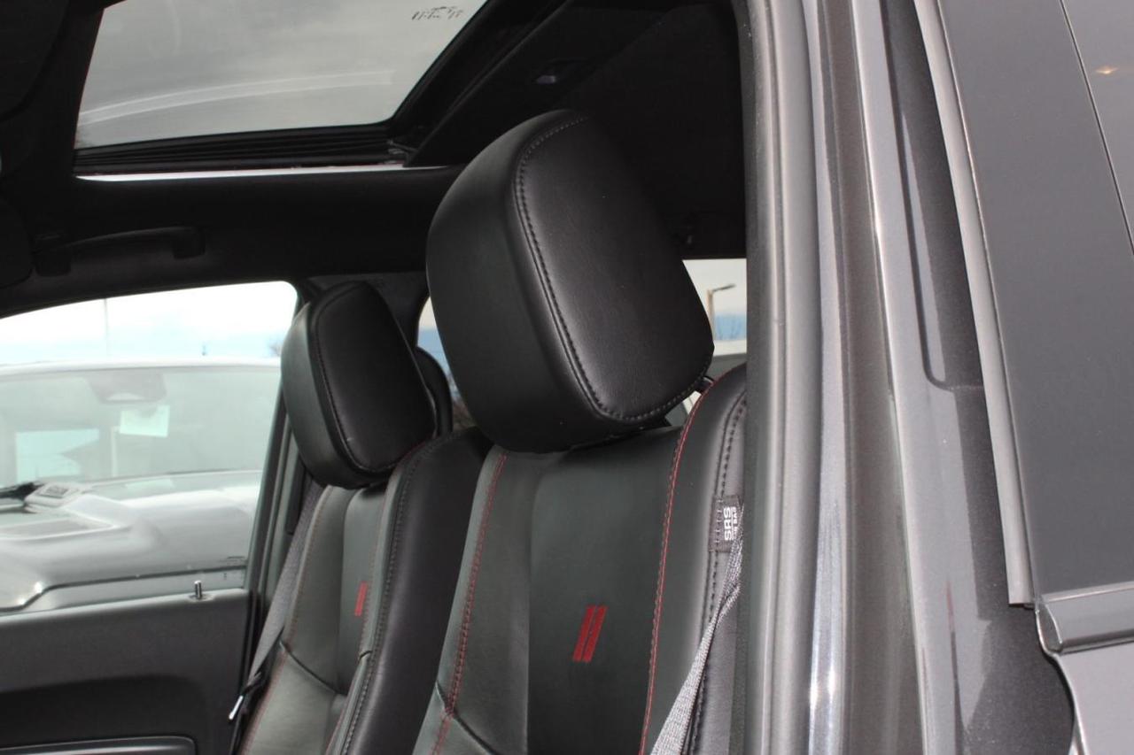 2025 Dodge Durango R/T  Gps SiriusXM BkpCam HtdSeats Sunroof Photo