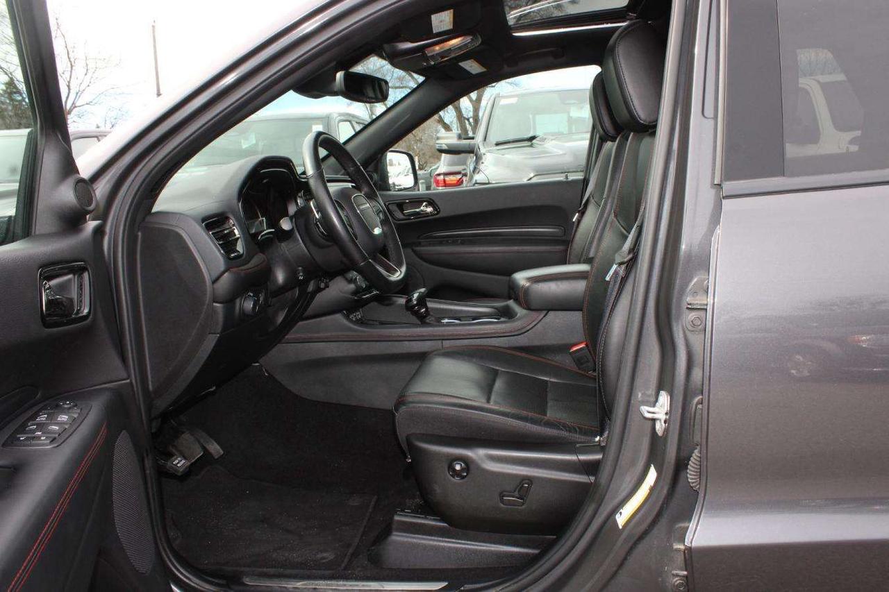 2025 Dodge Durango R/T  Gps SiriusXM BkpCam HtdSeats Sunroof Photo