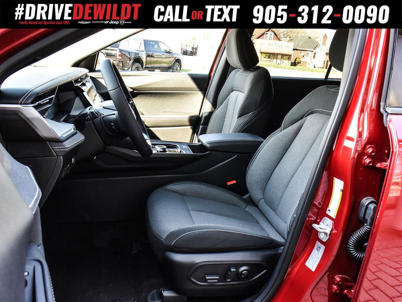 2026 Jeep Cherokee LAREDO   DEMO   NEW CAR RATES Photo