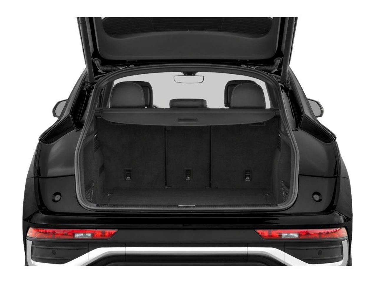 2022 Audi Q5 45 Technik 4dr All-Wheel Drive quattro Sportback Photo