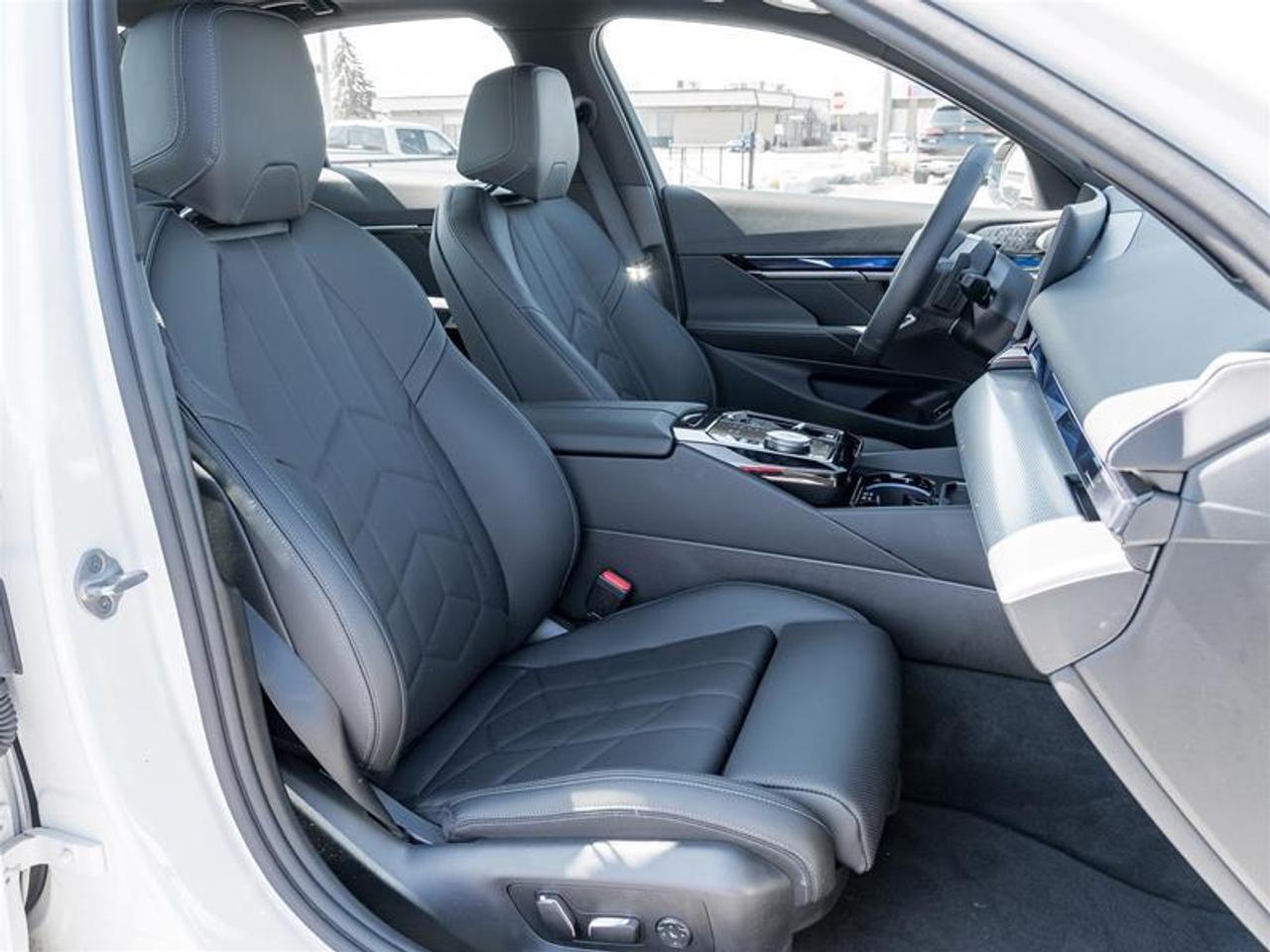 2026 BMW 530 i xDrive 4dr All-Wheel Drive Sedan Photo