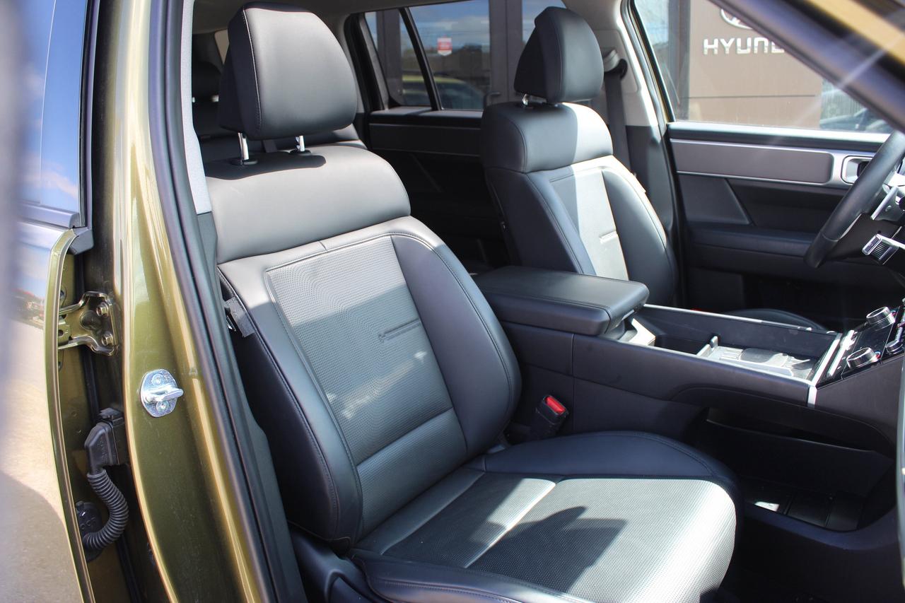 2024 Hyundai Santa Fe Hybrid PREFERRED Photo