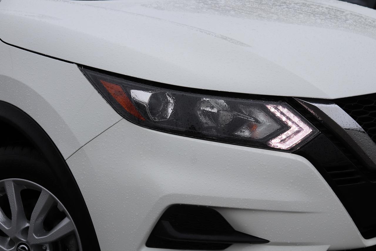 2023 Nissan Qashqai S AWD NO ACCIDENTS LOW KMS CARPLAY B-UP CAM B-SPOT Photo2