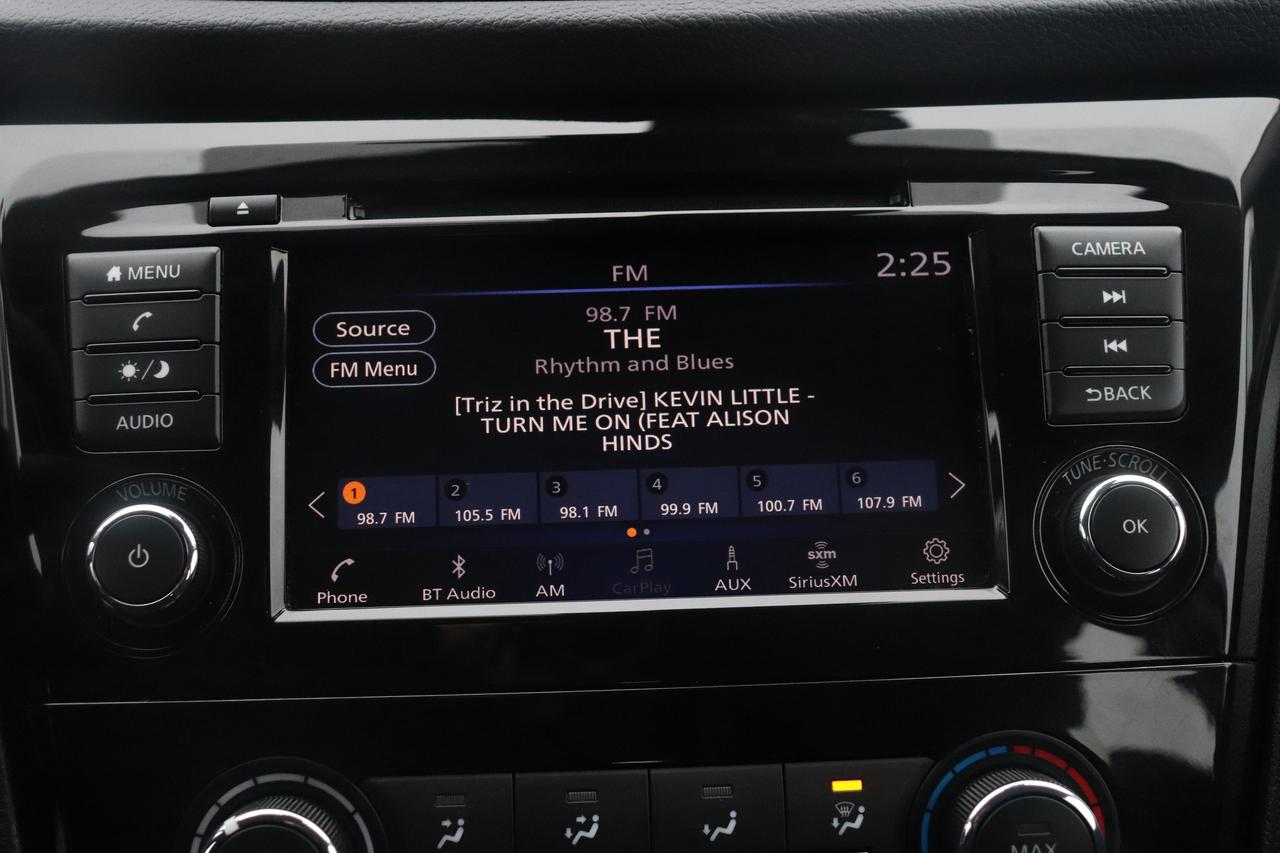 2023 Nissan Qashqai S AWD NO ACCIDENTS LOW KMS CARPLAY B-UP CAM B-SPOT Photo