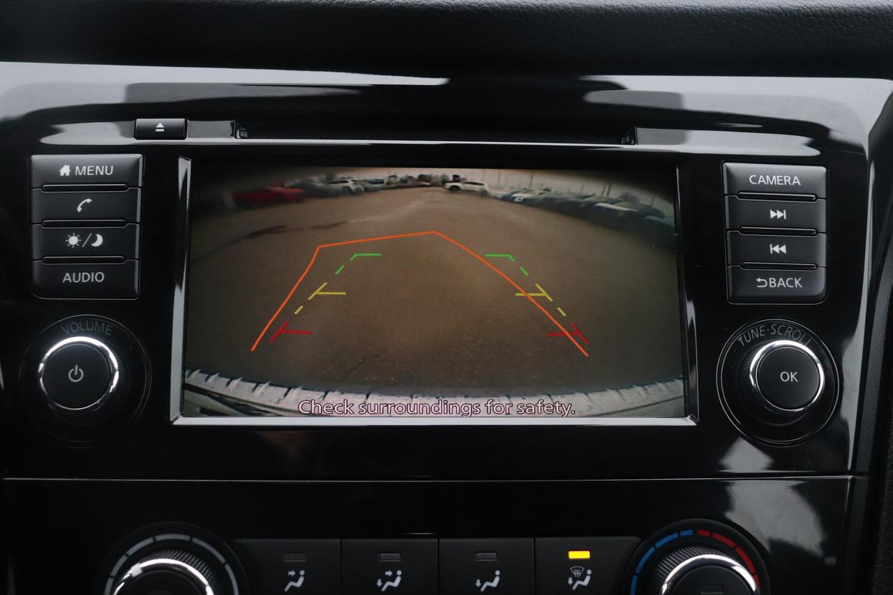 2023 Nissan Qashqai S AWD NO ACCIDENTS LOW KMS CARPLAY B-UP CAM B-SPOT Photo