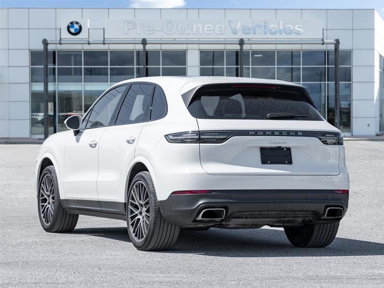 2022 Porsche Cayenne Base 4dr All-wheel Drive Photo