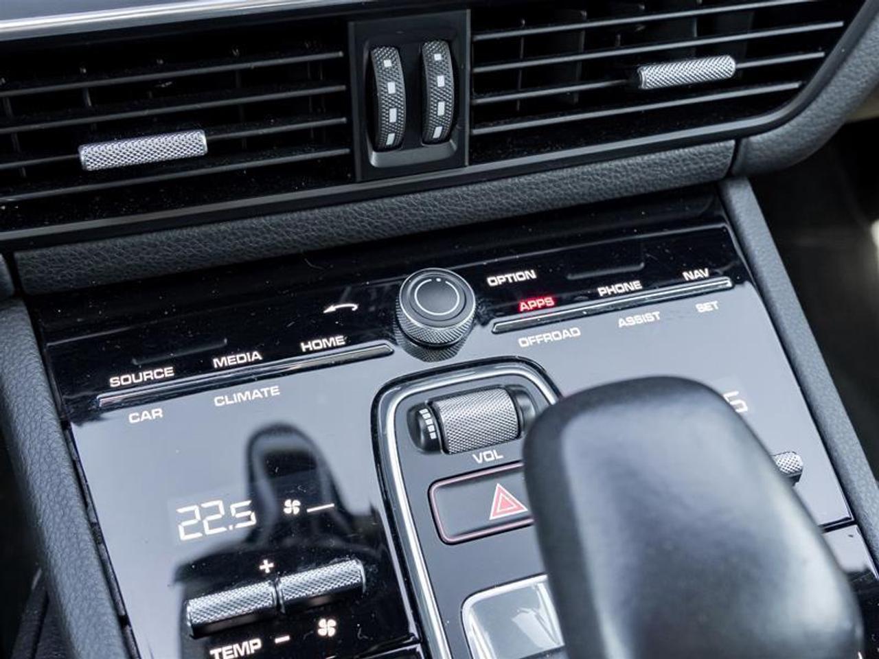 2022 Porsche Cayenne Base 4dr All-wheel Drive Photo