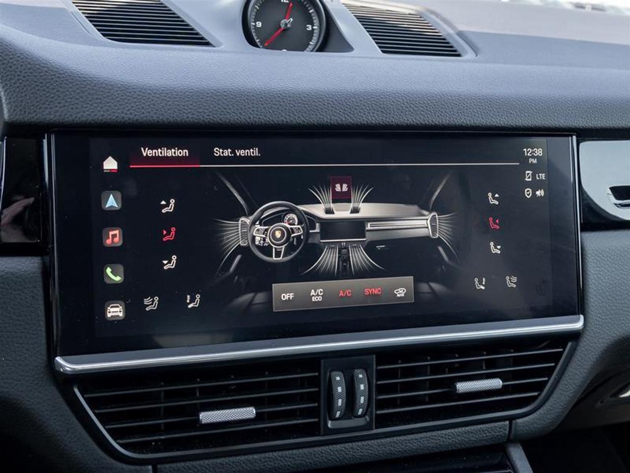 2022 Porsche Cayenne Base 4dr All-wheel Drive Photo