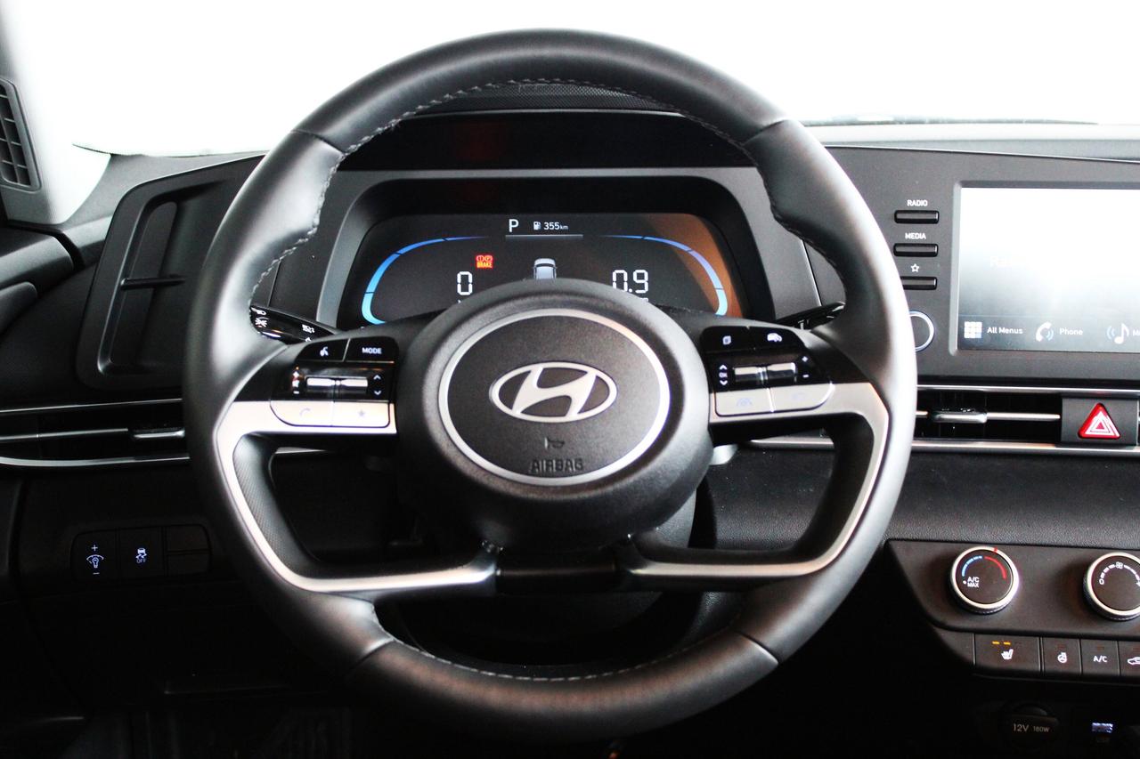 2024 Hyundai Elantra Preferred Photo