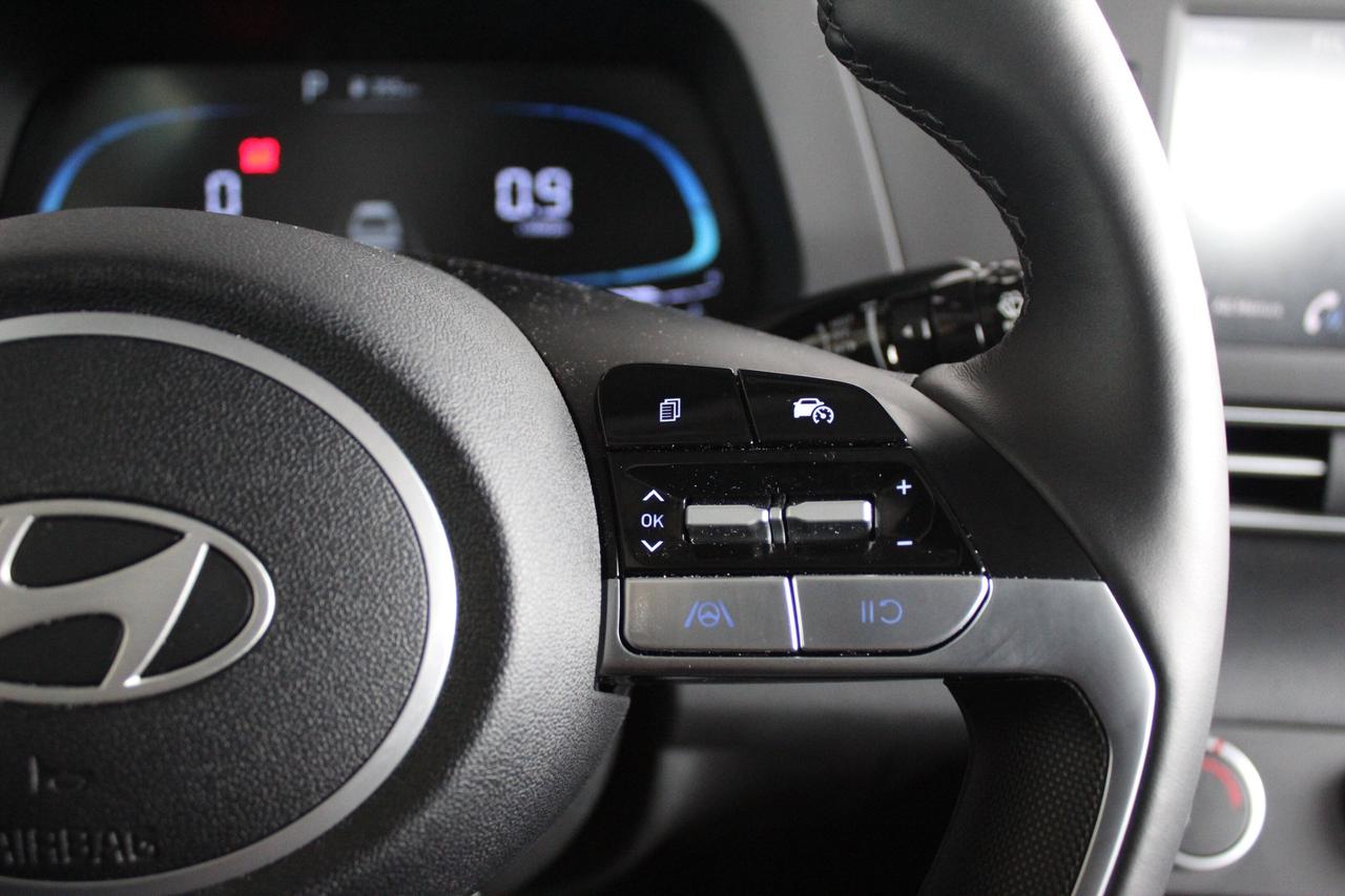 2024 Hyundai Elantra Preferred Photo