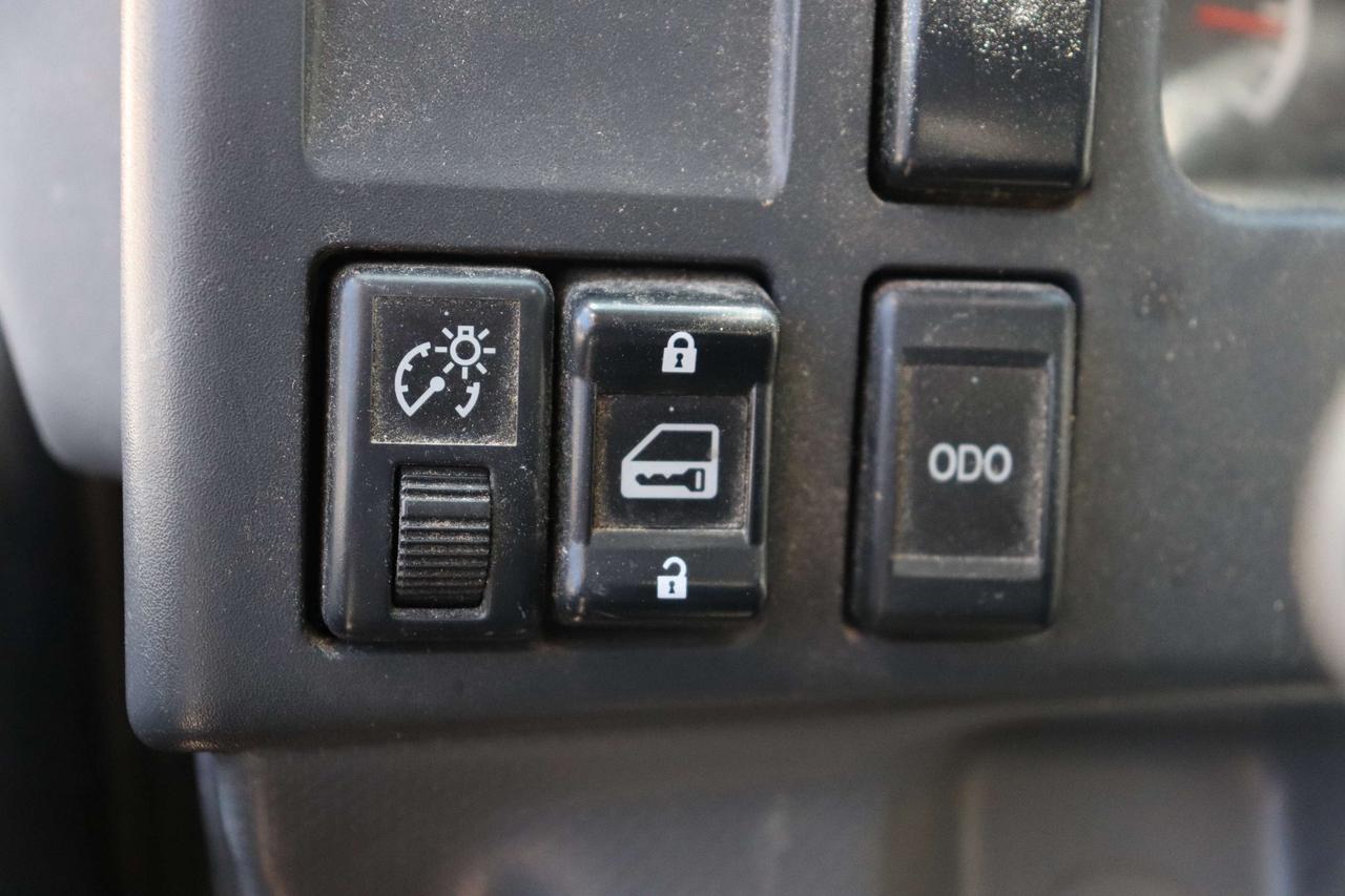 2015 Isuzu NPR GAS REG 132.5  WB 12000 GVWR IBT PWL Photo